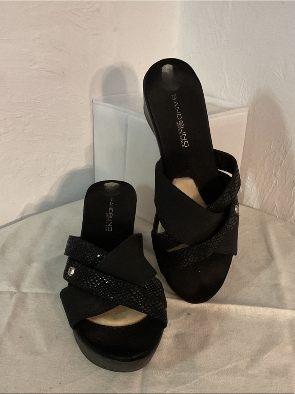 Bandolino B-Flexible Dontea Wedge Sandals Size 6.5M Black